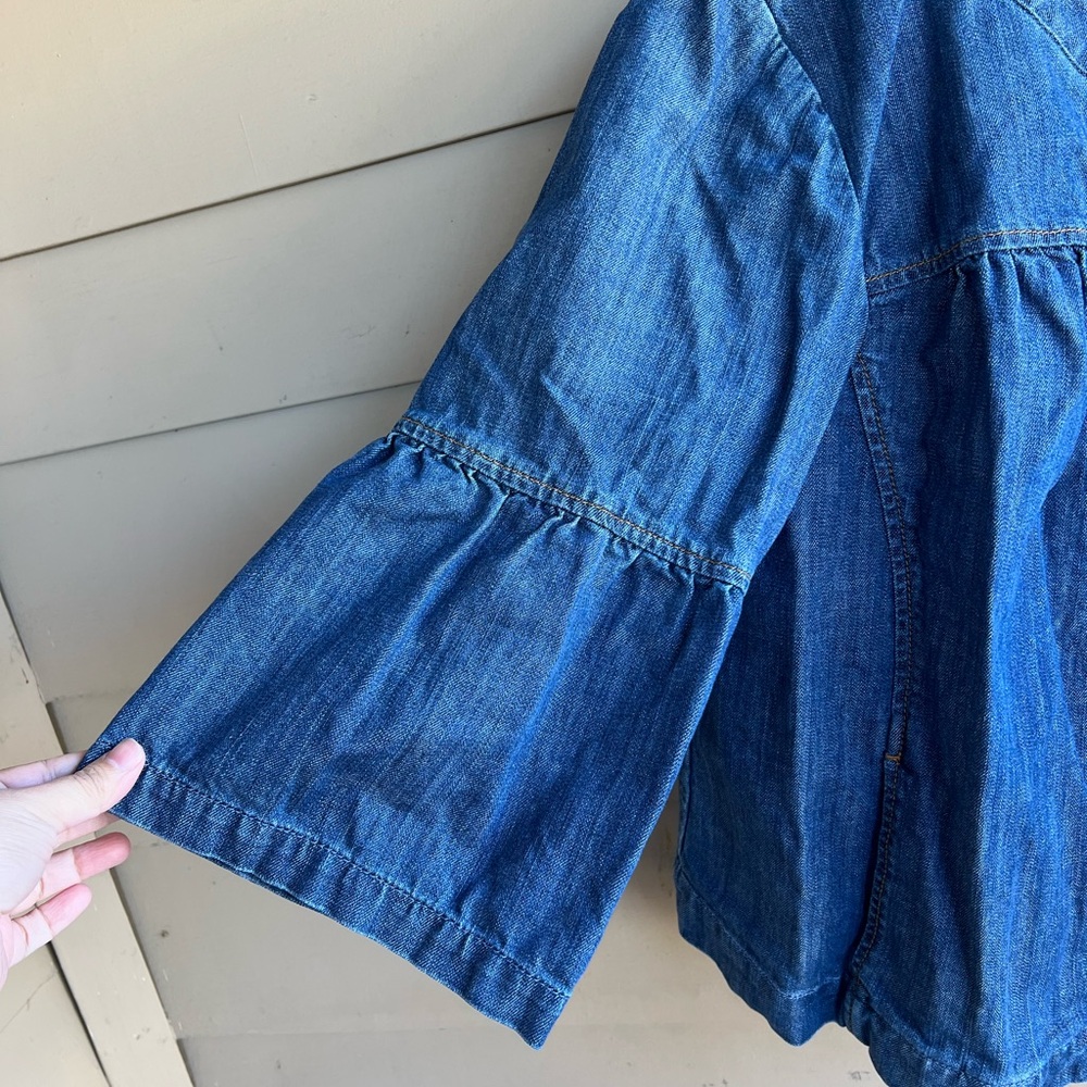 Bell Sleeve Two Button Denim Jacket - Size 2X - Picture 2 of 7